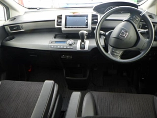 HONDA FREED 2016