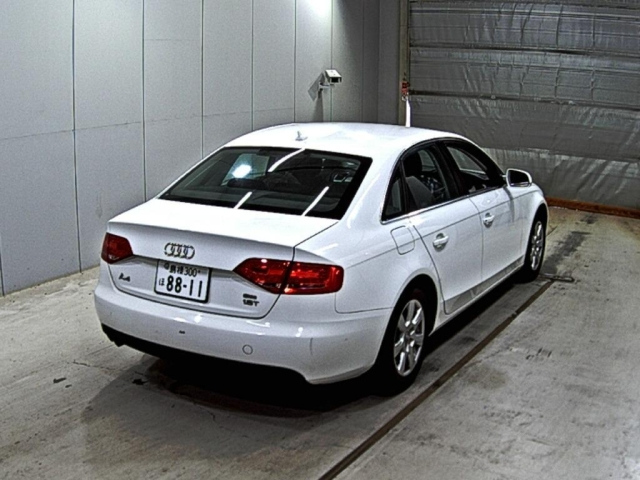 AUDI A4 2010