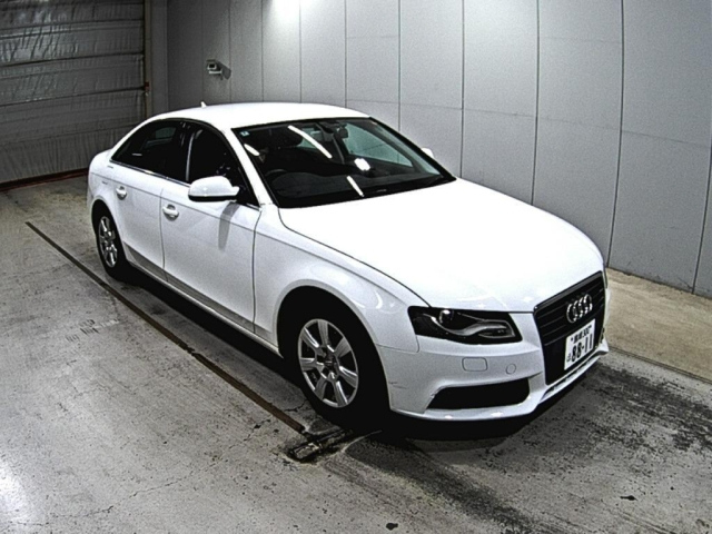 AUDI A4 2010