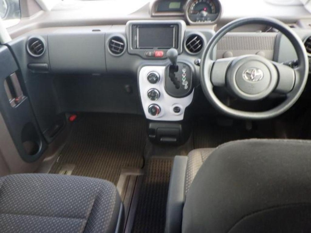 TOYOTA SPADE 2016