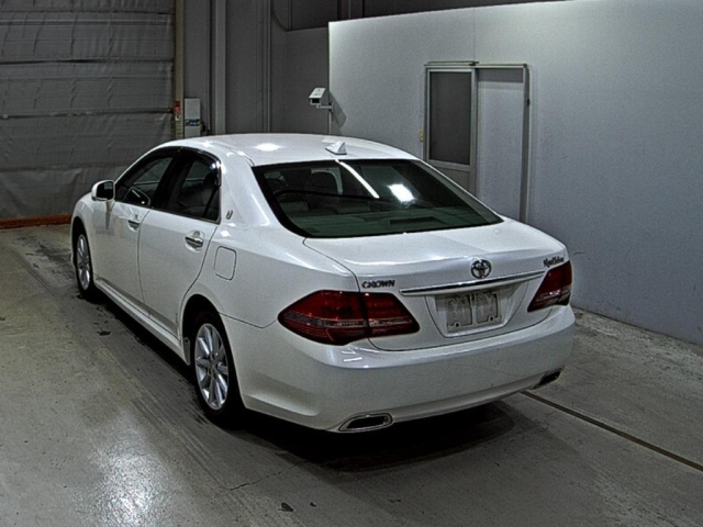 TOYOTA CROWN 2009
