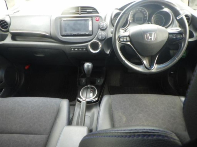 HONDA FIT SHUTTLE 2014