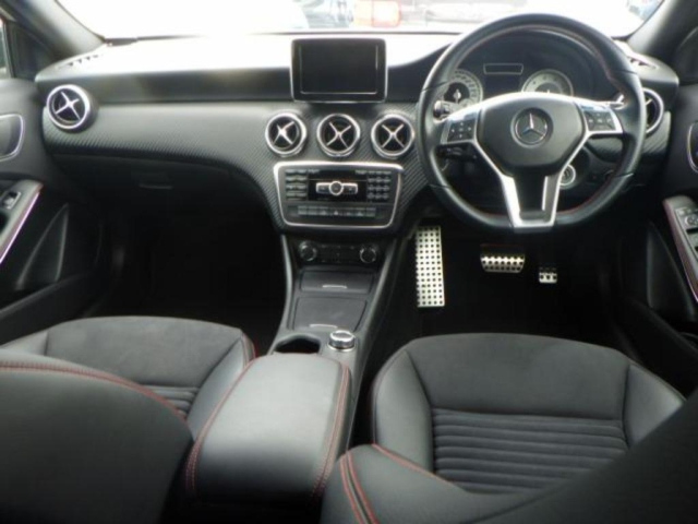 MERCEDES BENZ A CLASS 2013