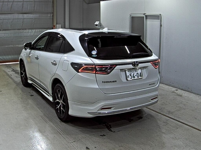 TOYOTA HARRIER 2017