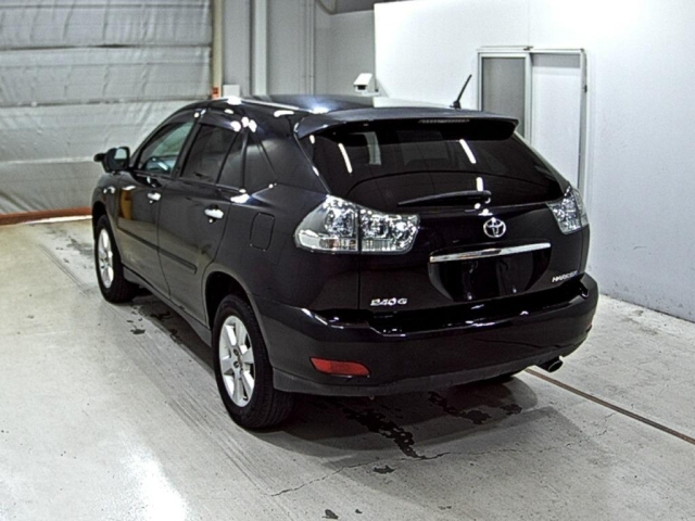 TOYOTA HARRIER 2010