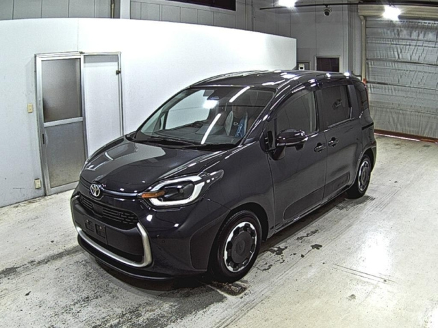 TOYOTA SIENTA 2023