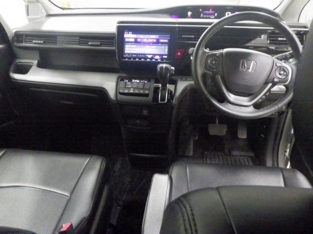 HONDA STEP WAGON 2018