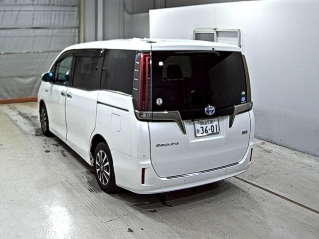 TOYOTA ESQUIRE 2020