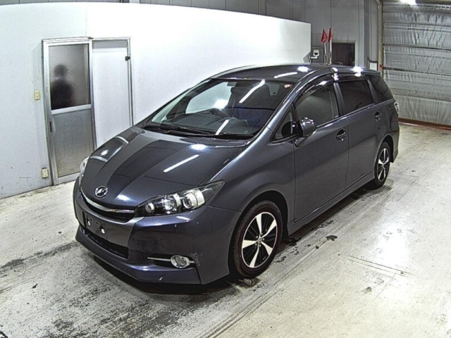 TOYOTA WISH 2012