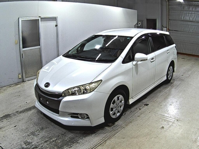 TOYOTA WISH 2012