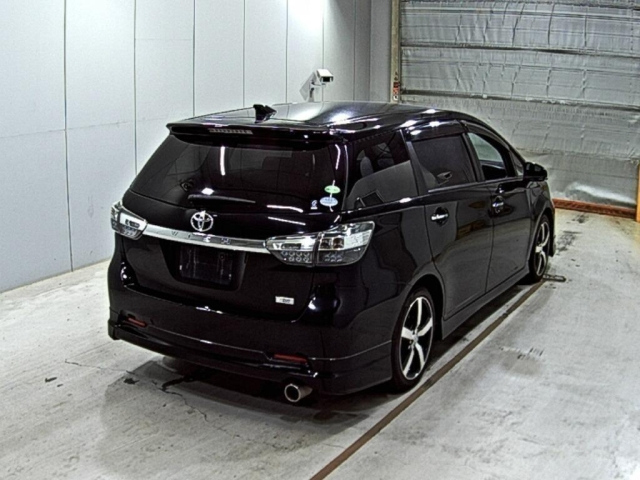 TOYOTA WISH 2014