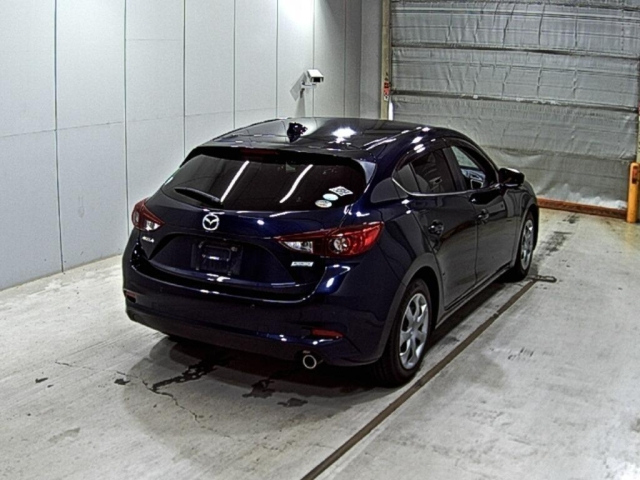 MAZDA AXELA 2017