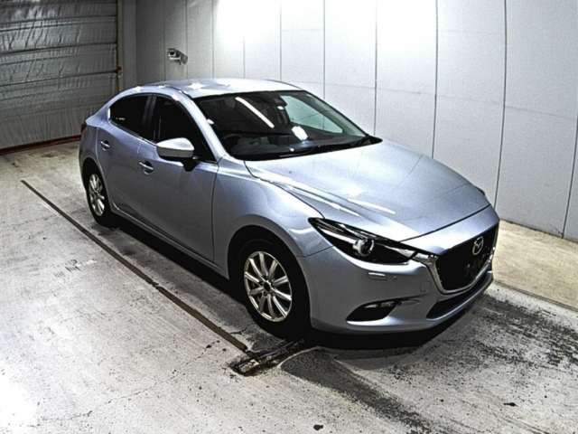 MAZDA AXELA 2018