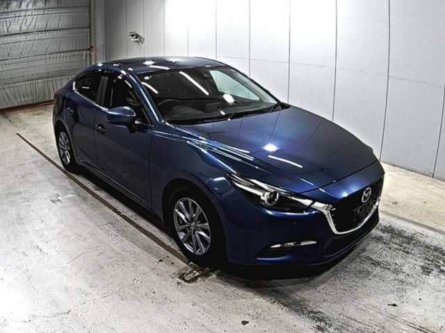 MAZDA AXELA 2017