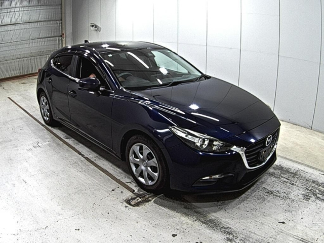 MAZDA AXELA 2017