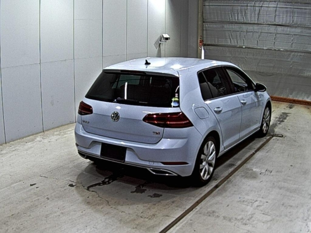 VOLKSWAGEN GOLF 2017