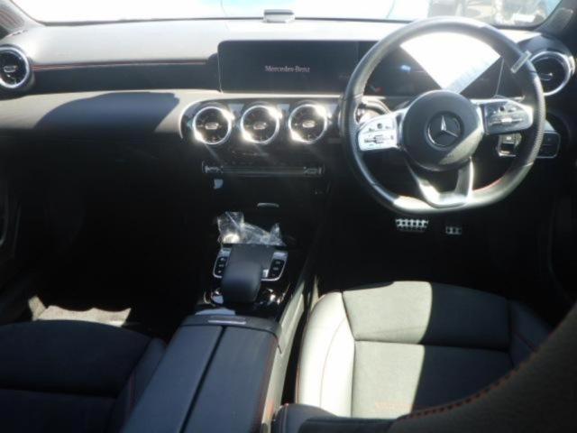 MERCEDES BENZ A CLASS 2020