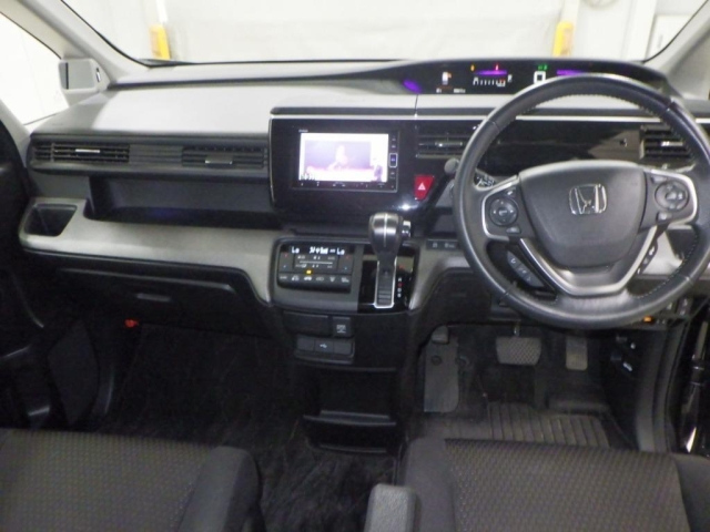 HONDA STEP WAGON 2021