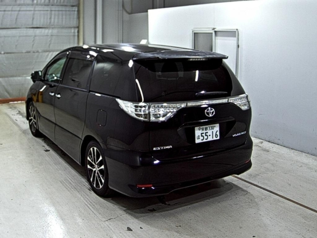 TOYOTA ESTIMA 2013