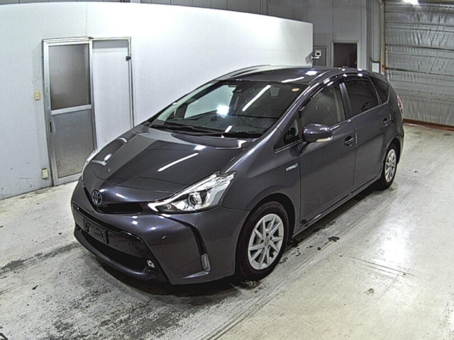 TOYOTA PRIUS ALPHA 2019