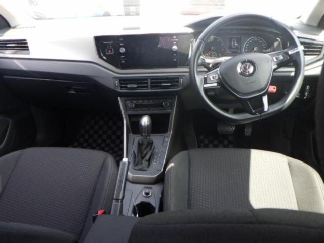 VOLKSWAGEN POLO 2018