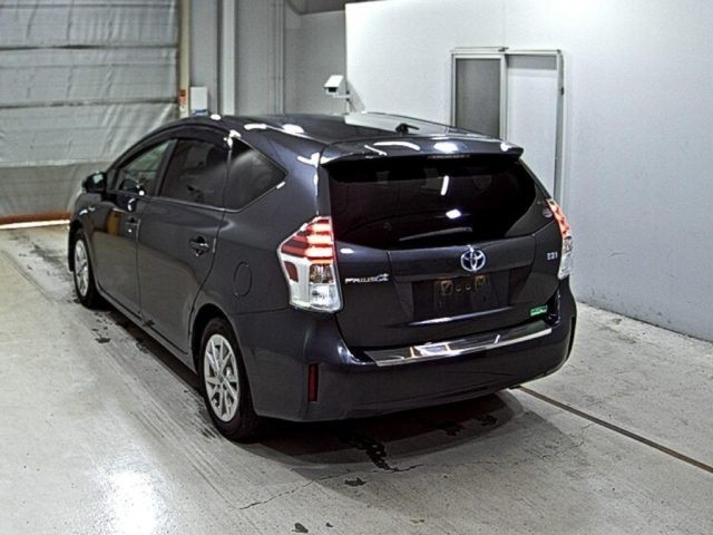 TOYOTA PRIUS ALPHA 2019