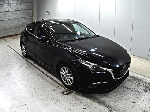 MAZDA AXELA 2017