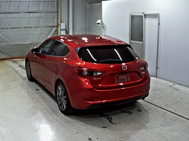 MAZDA AXELA 2017