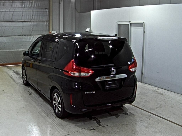 HONDA FREED 2019