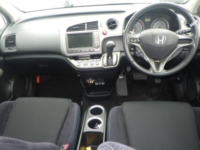 HONDA STREAM 2008