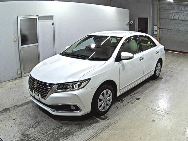TOYOTA PREMIO 2017
