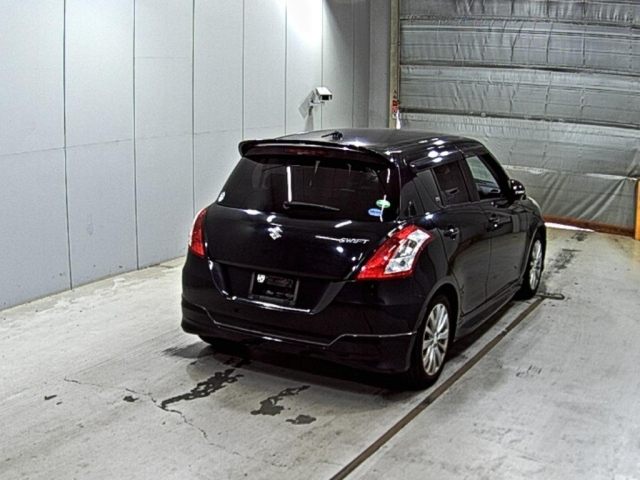 SUZUKI SWIFT 2012