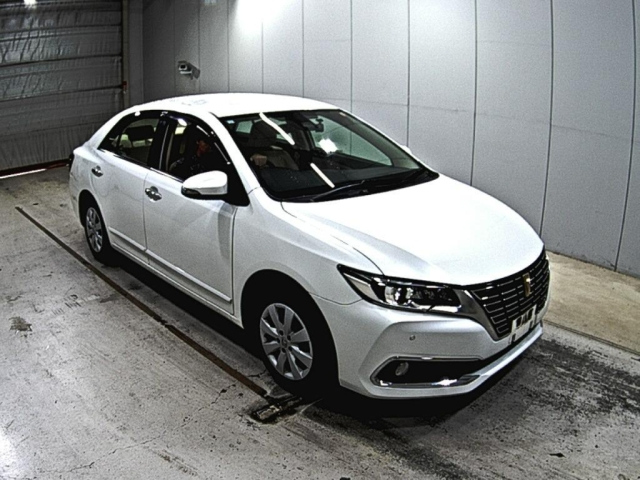 TOYOTA PREMIO 2017