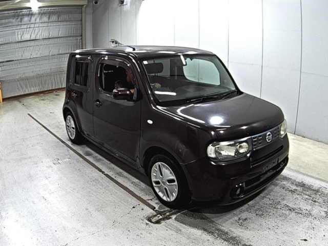 NISSAN CUBE 2011