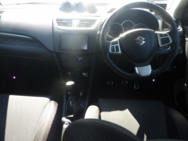 SUZUKI SWIFT 2016