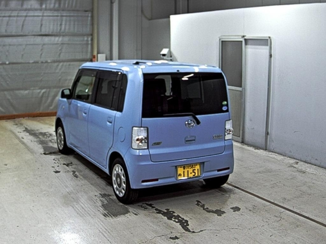 DAIHATSU MOVE CONTE 2015