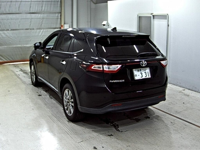 TOYOTA HARRIER 2017