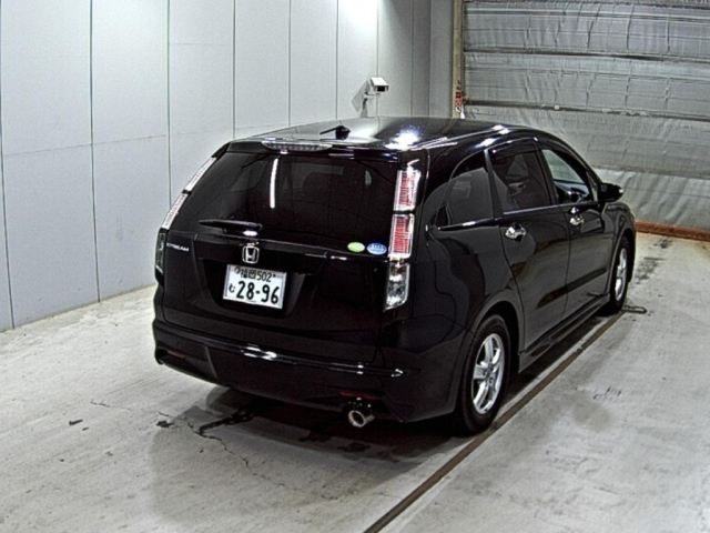 HONDA STREAM 2010