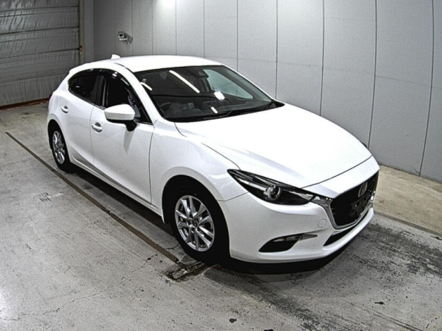MAZDA AXELA 2017