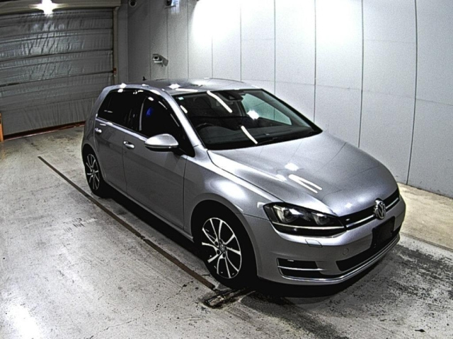 VOLKSWAGEN GOLF 2014
