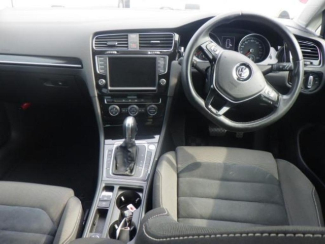 VOLKSWAGEN GOLF 2014