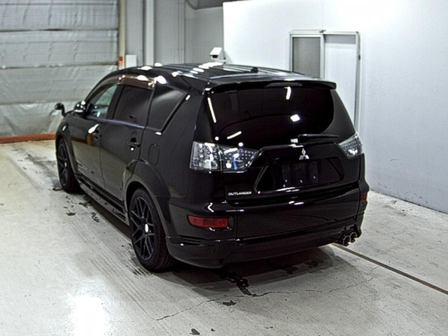 MITSUBISHI OUTLANDER 2010