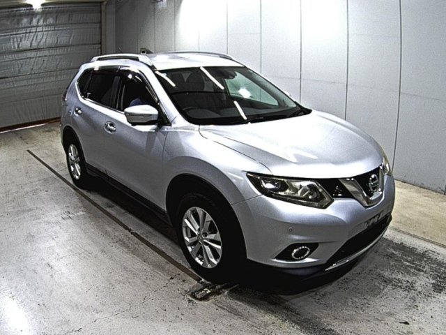 NISSAN X-TRAIL 2013
