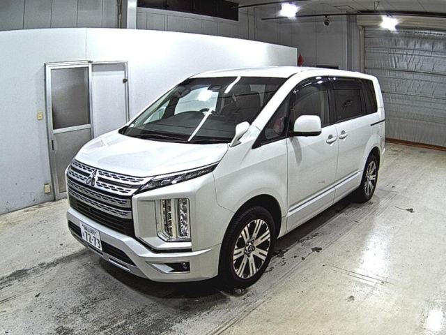 MITSUBISHI DELICA D5 2021