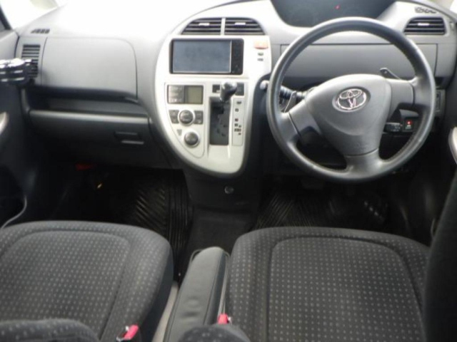 TOYOTA RACTIS 2008
