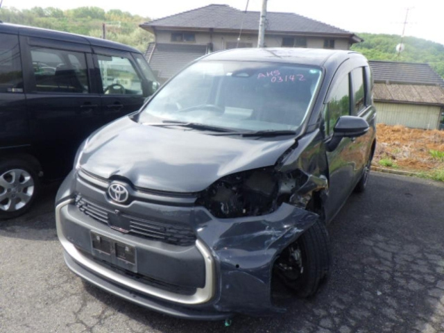 TOYOTA SIENTA 2022