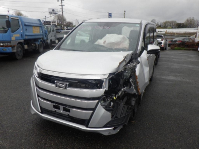 TOYOTA NOAH 2021