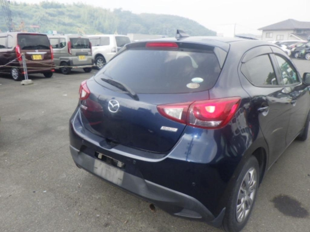 MAZDA DEMIO 2018