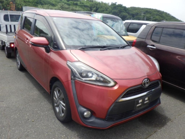 TOYOTA SIENTA 2016