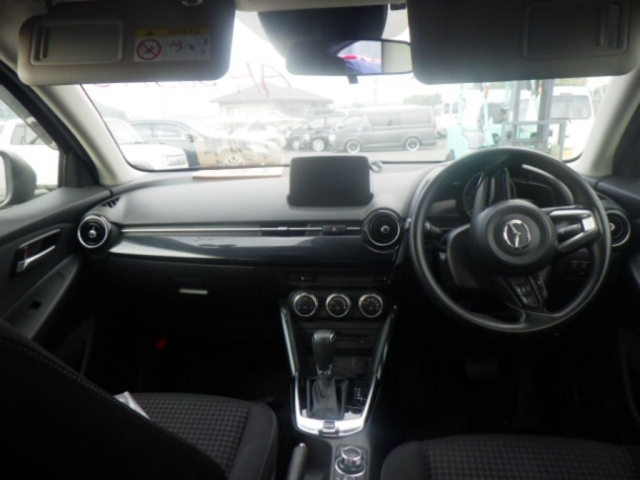 MAZDA DEMIO 2018